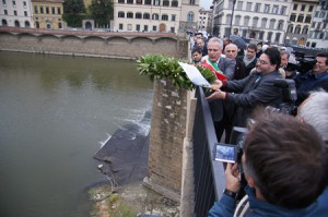 - 45 ALLUVIONE 2011 FIRENZE PROMUOVE (11)