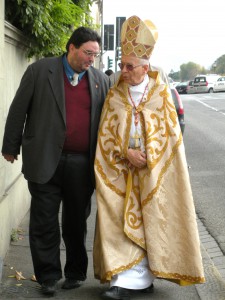 FRANCO MARIANI CON IL CARDINALE PIOVANELLI